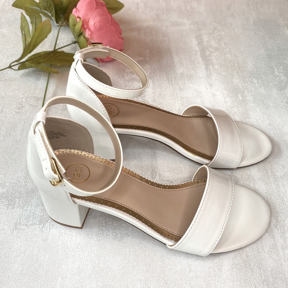 White dressy sandals.